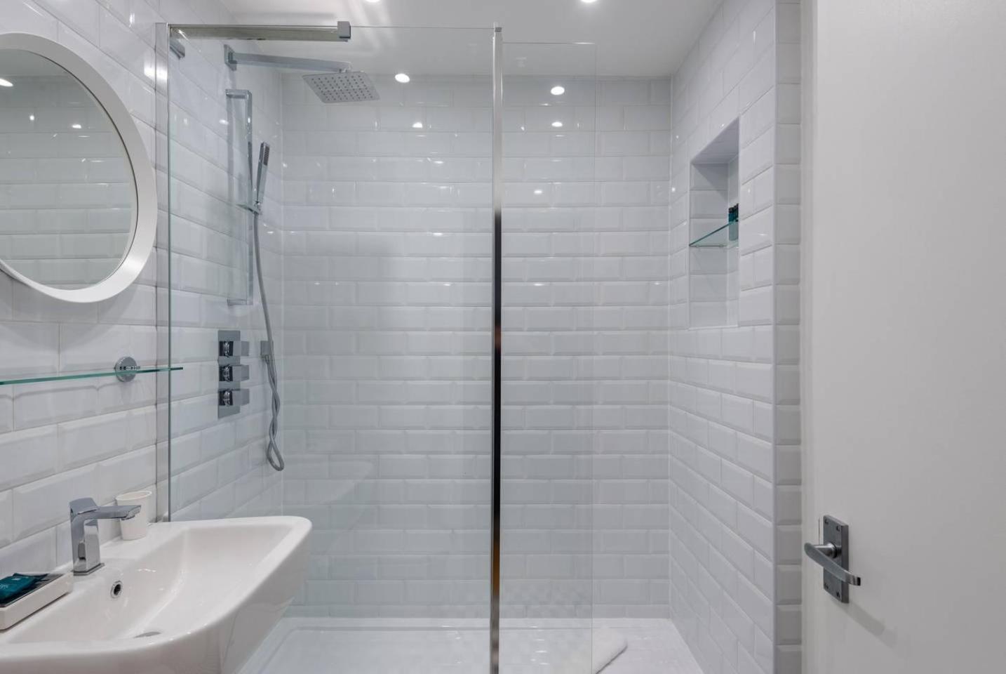 Guestready - 1br Flat Ideally Located In Zone 2 Fits 3 Apartment *