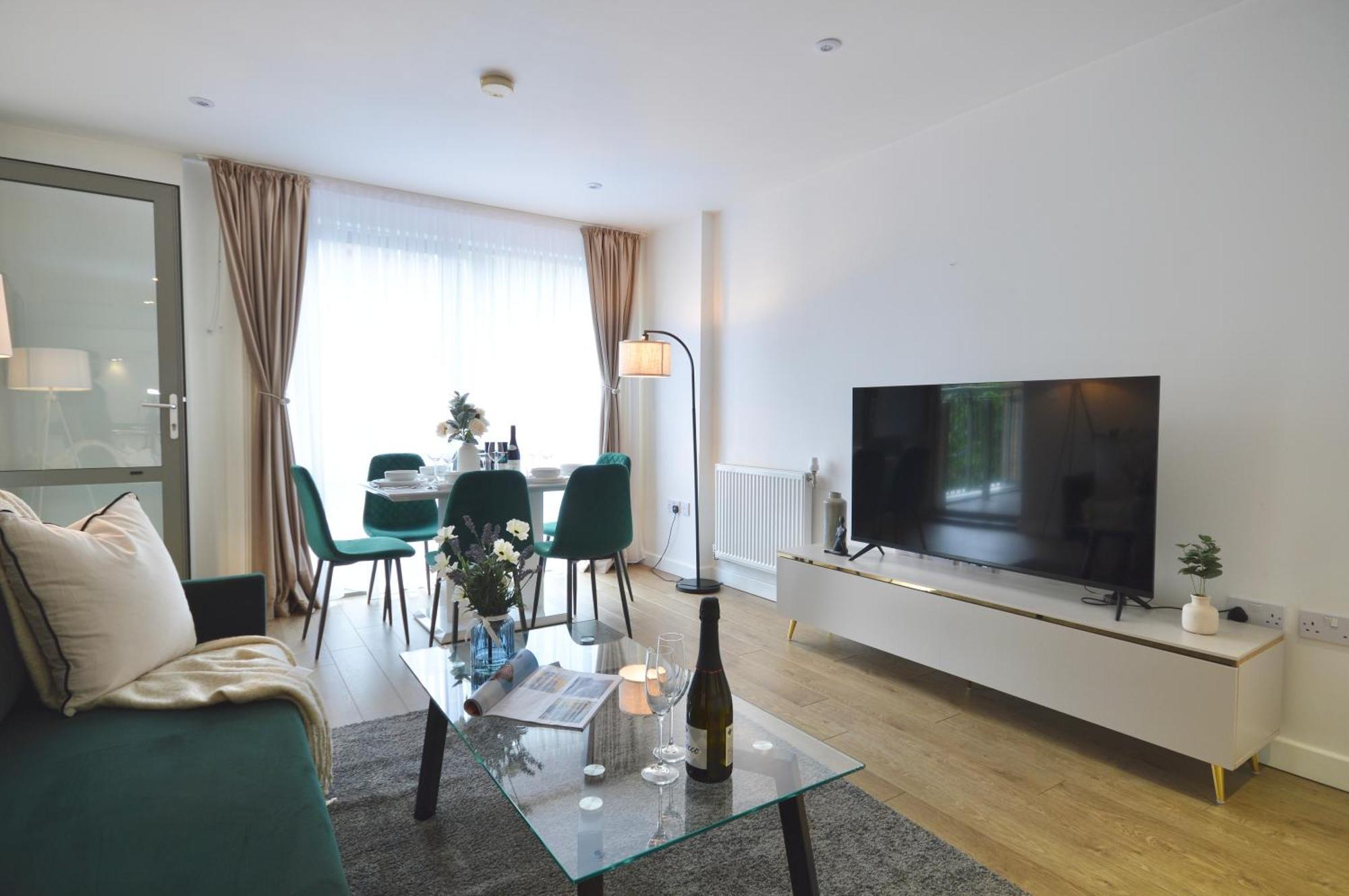 Modern 2 Bedroom Steps From Vauxhall St Londres