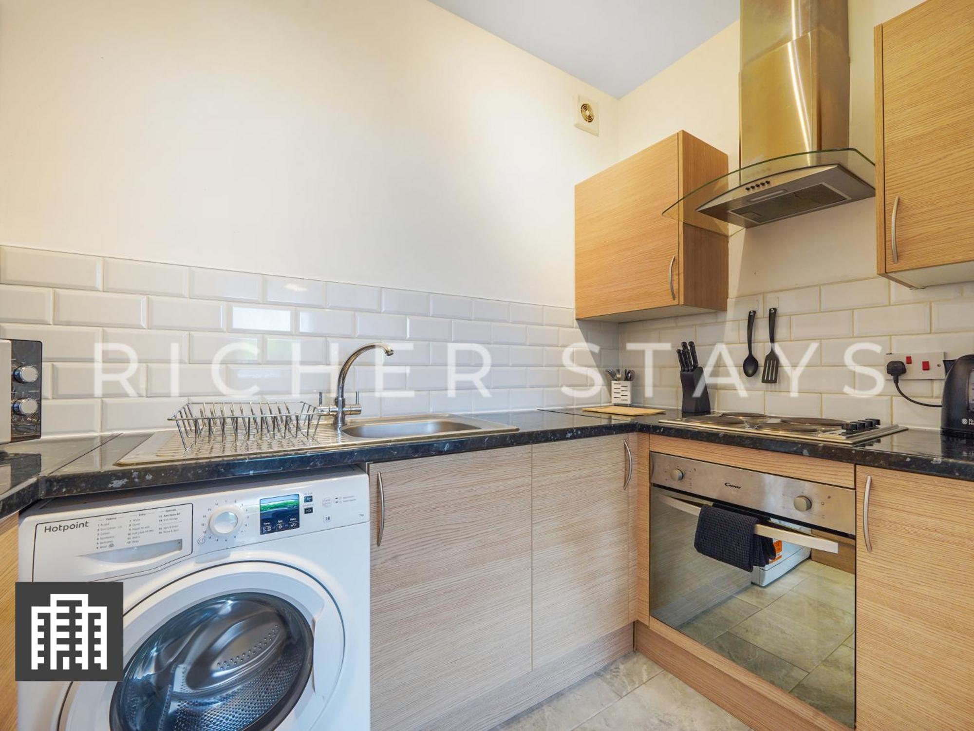 Stylish Canary Wharf Apt, Corporates And Tourists Apartment