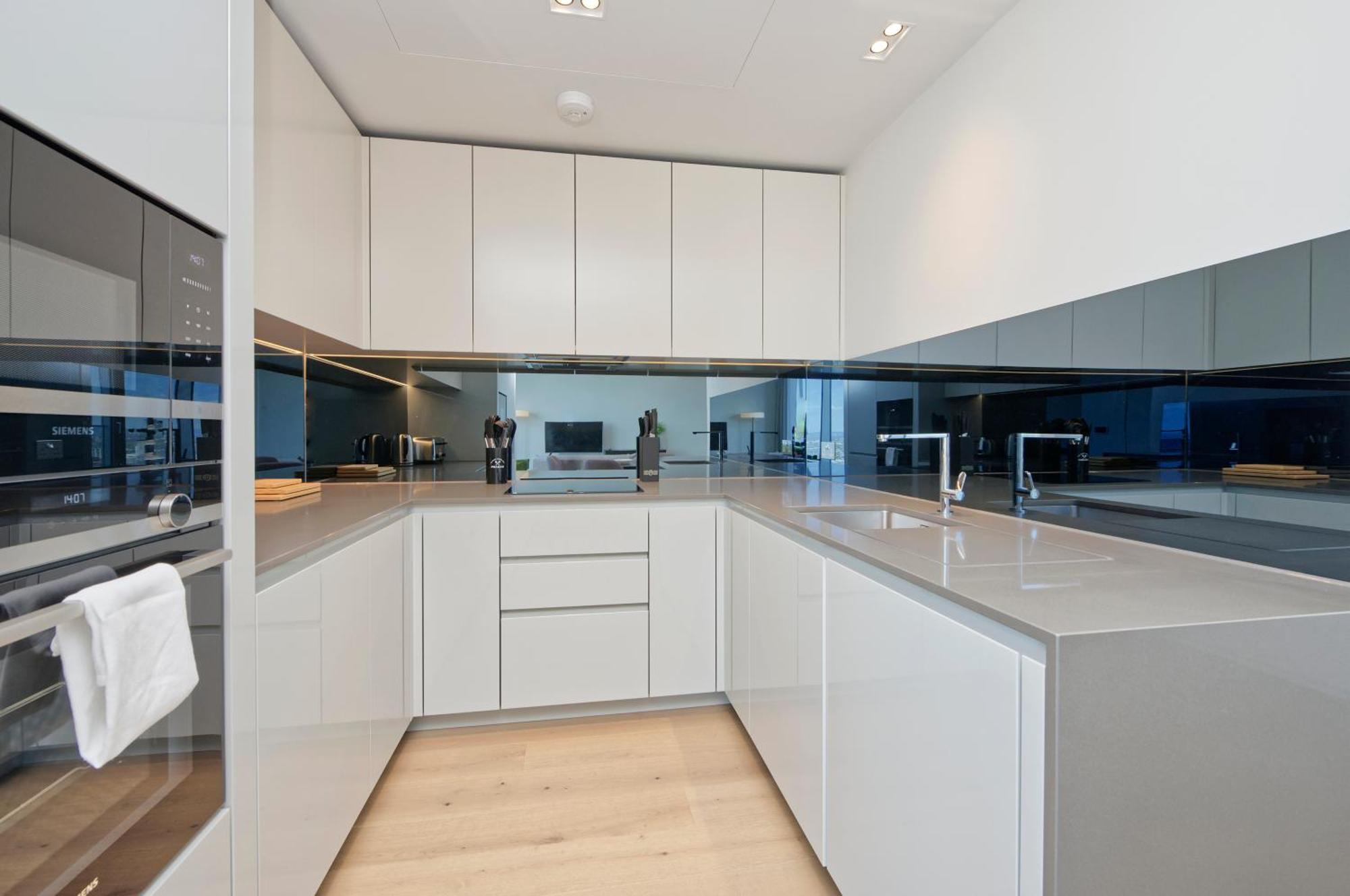 Apartment 1 Newfoundland London