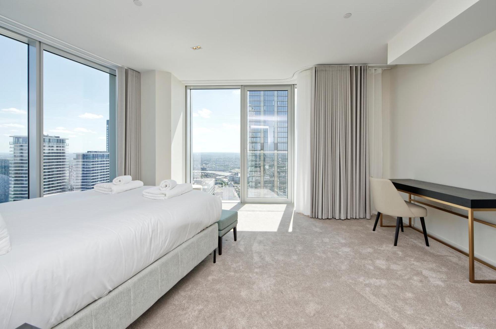 1 Newfoundland Apartment London