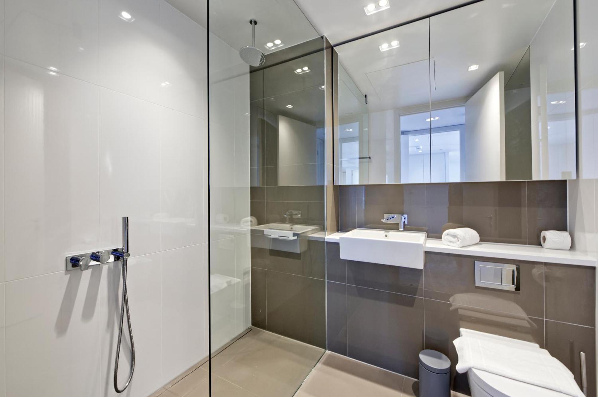Apartment 1 Newfoundland London