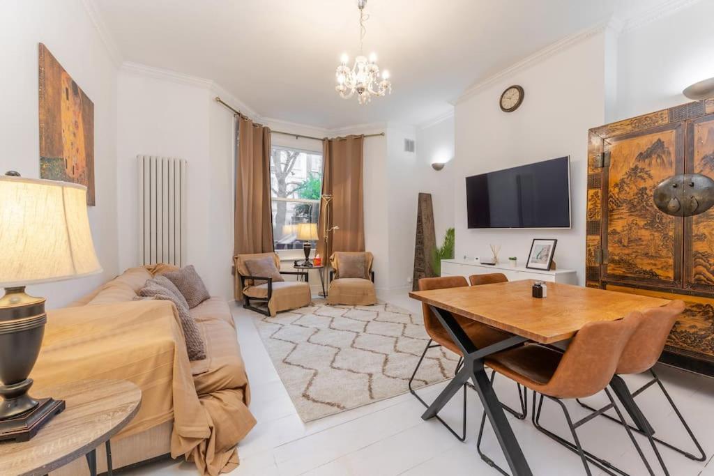 Apartment Spacious And Modern Duplex With Garden *