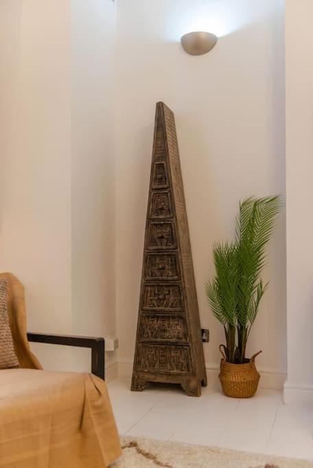Spacious And Modern Duplex With Garden Apartment