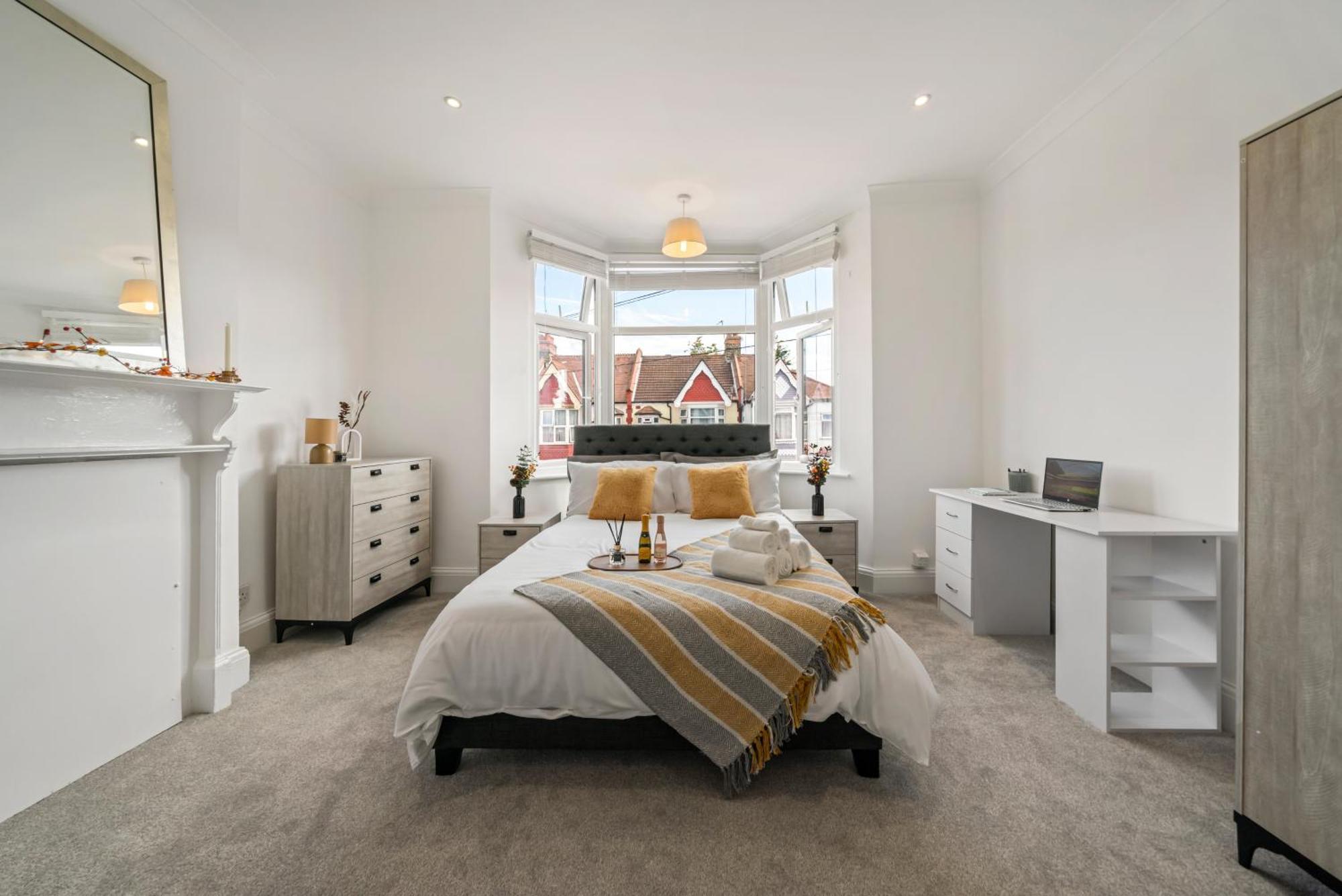 2025 Award Winning - 2 Bedroom Luxury Next To Wembley Stadium * London