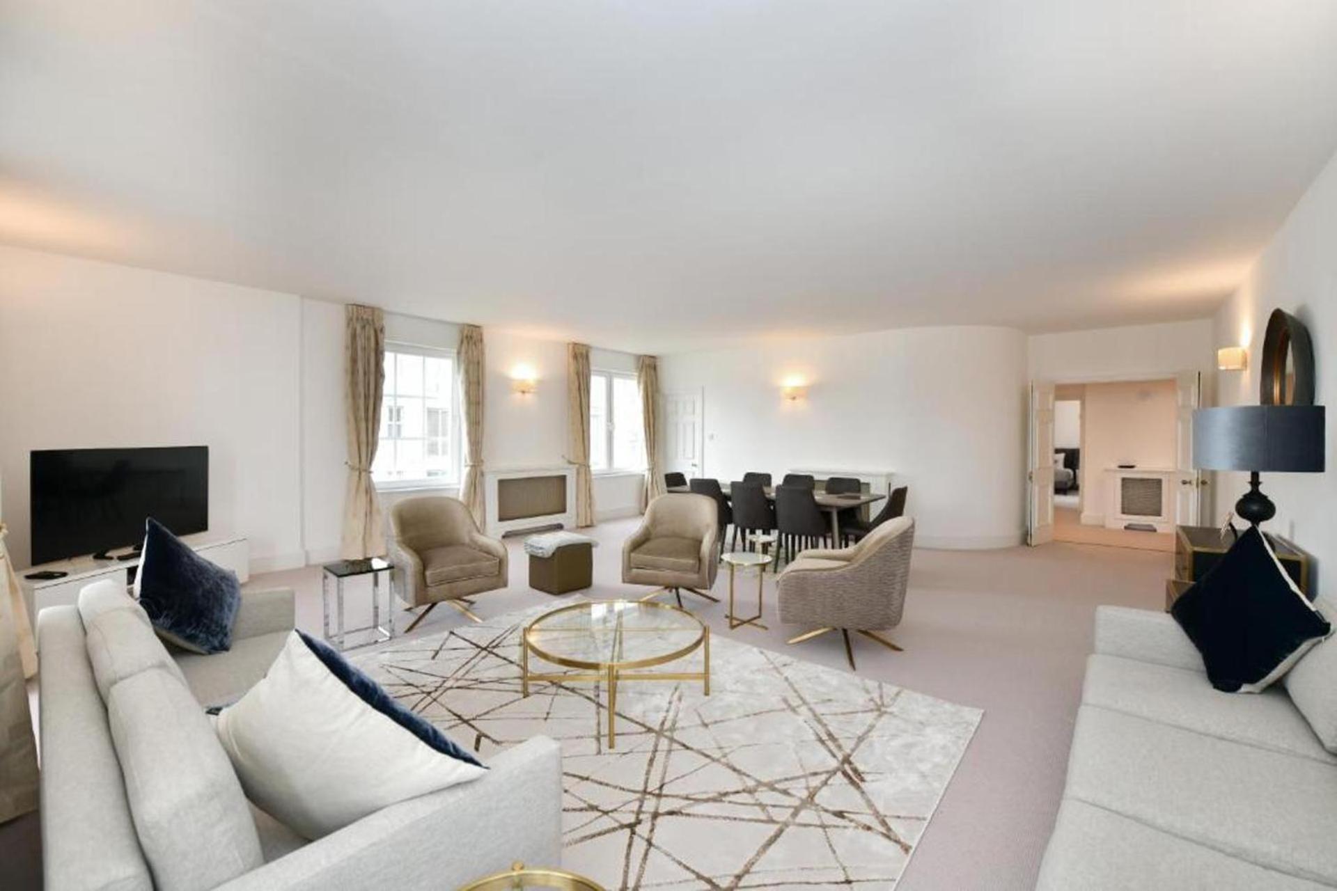 Apartment Charming 3-bed In Central *