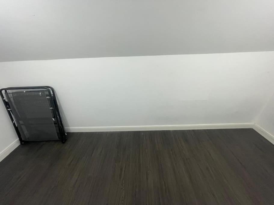 4 Guest Penthouse In Cricklewood Near Tube *