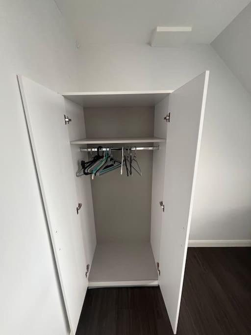 Apartment 4 Guest Penthouse In Cricklewood Near Tube *
