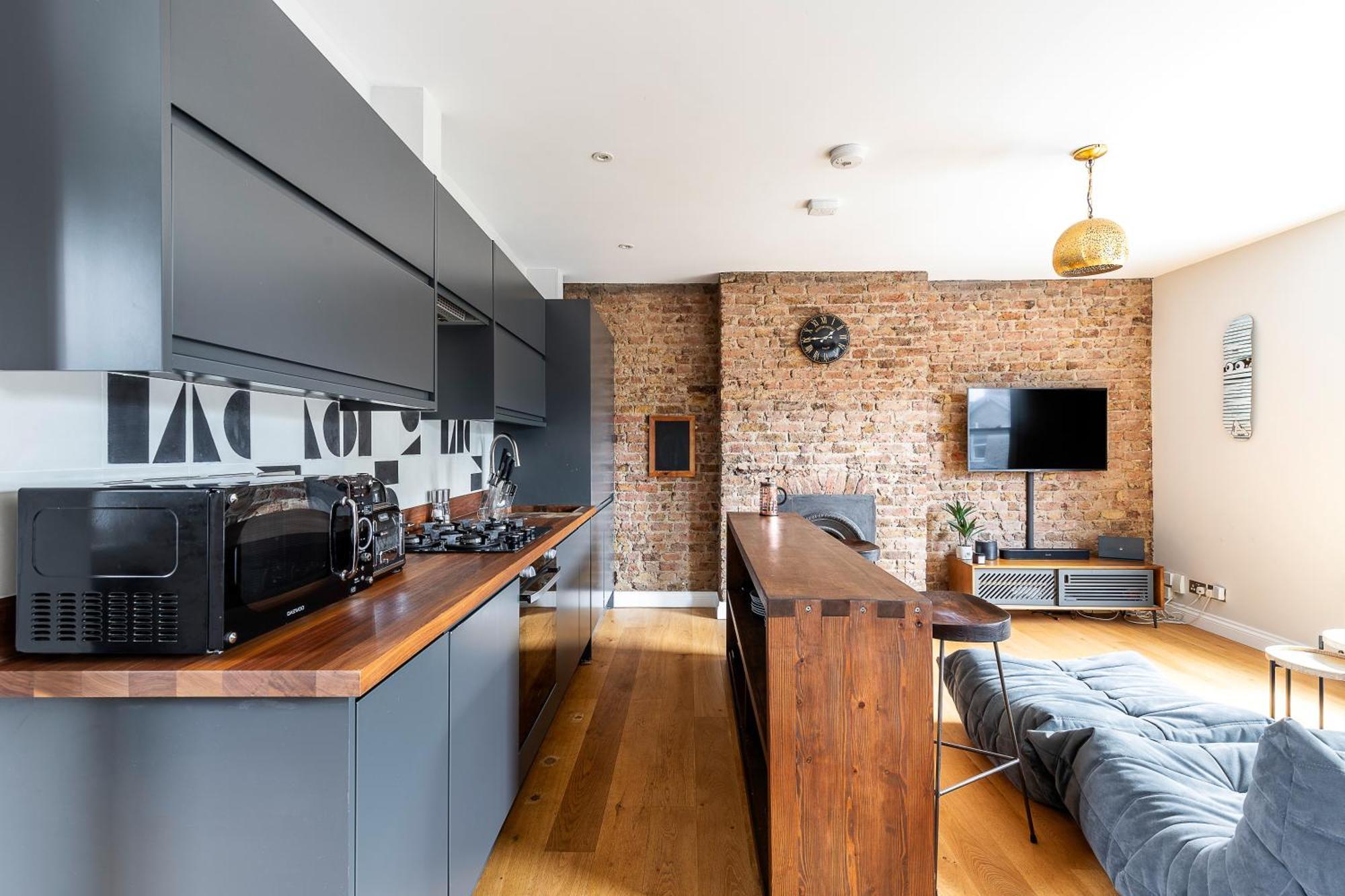 Rustic And Contemporary Haven In Brixton Apartment *