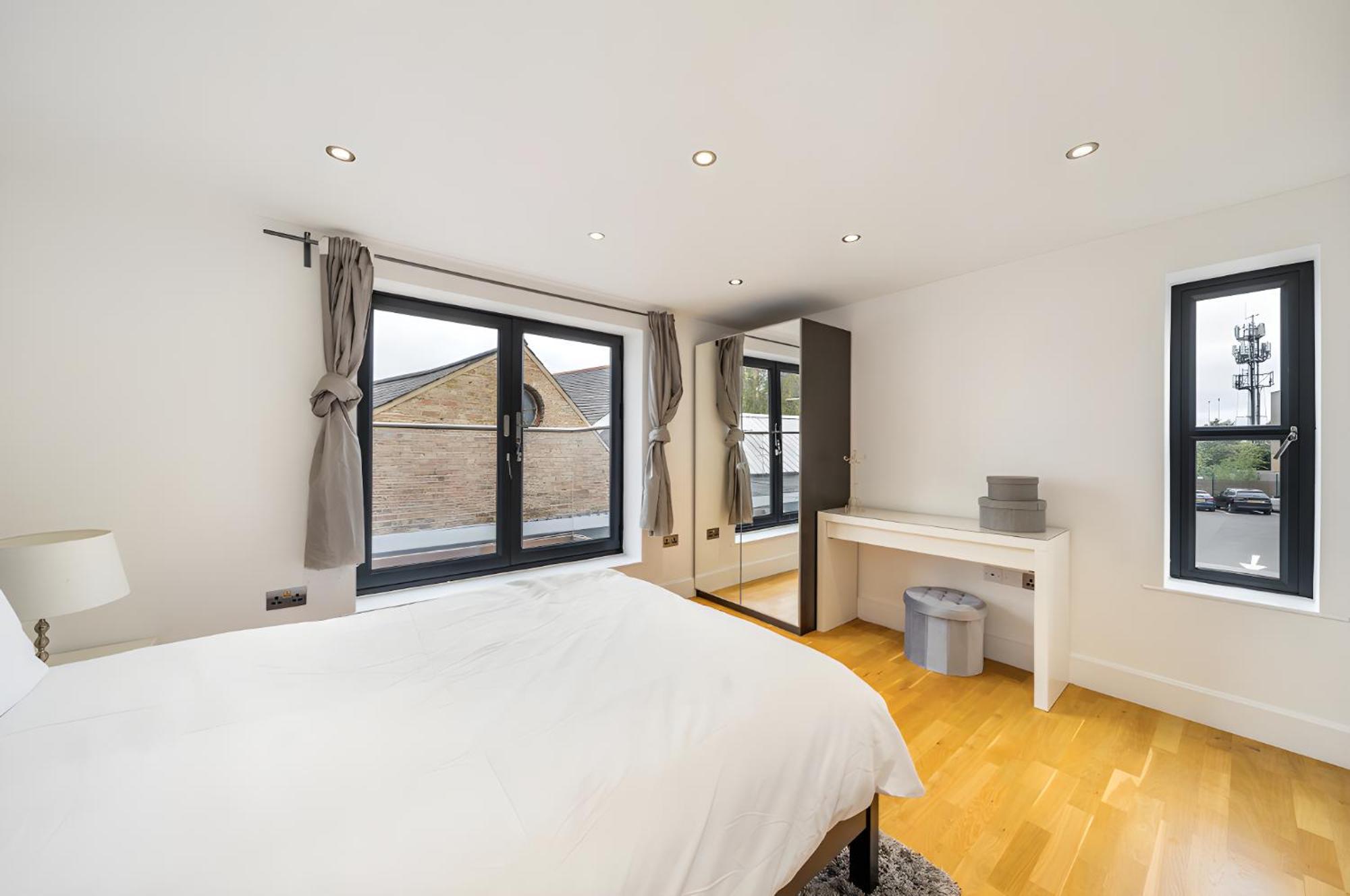 Modern Blackheath Apartment