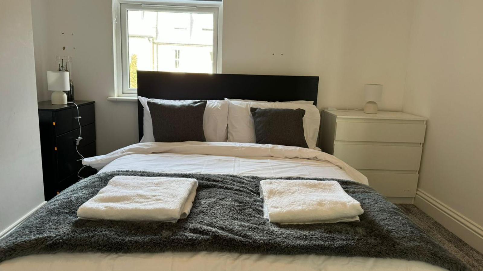 Homestay Comfortable - Only 6-mins Walk From Underground Station *