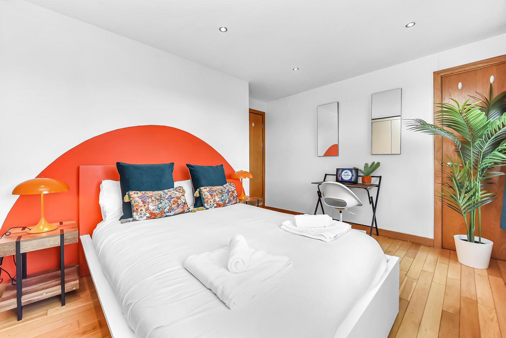 Apartment Stylish 2-bed In