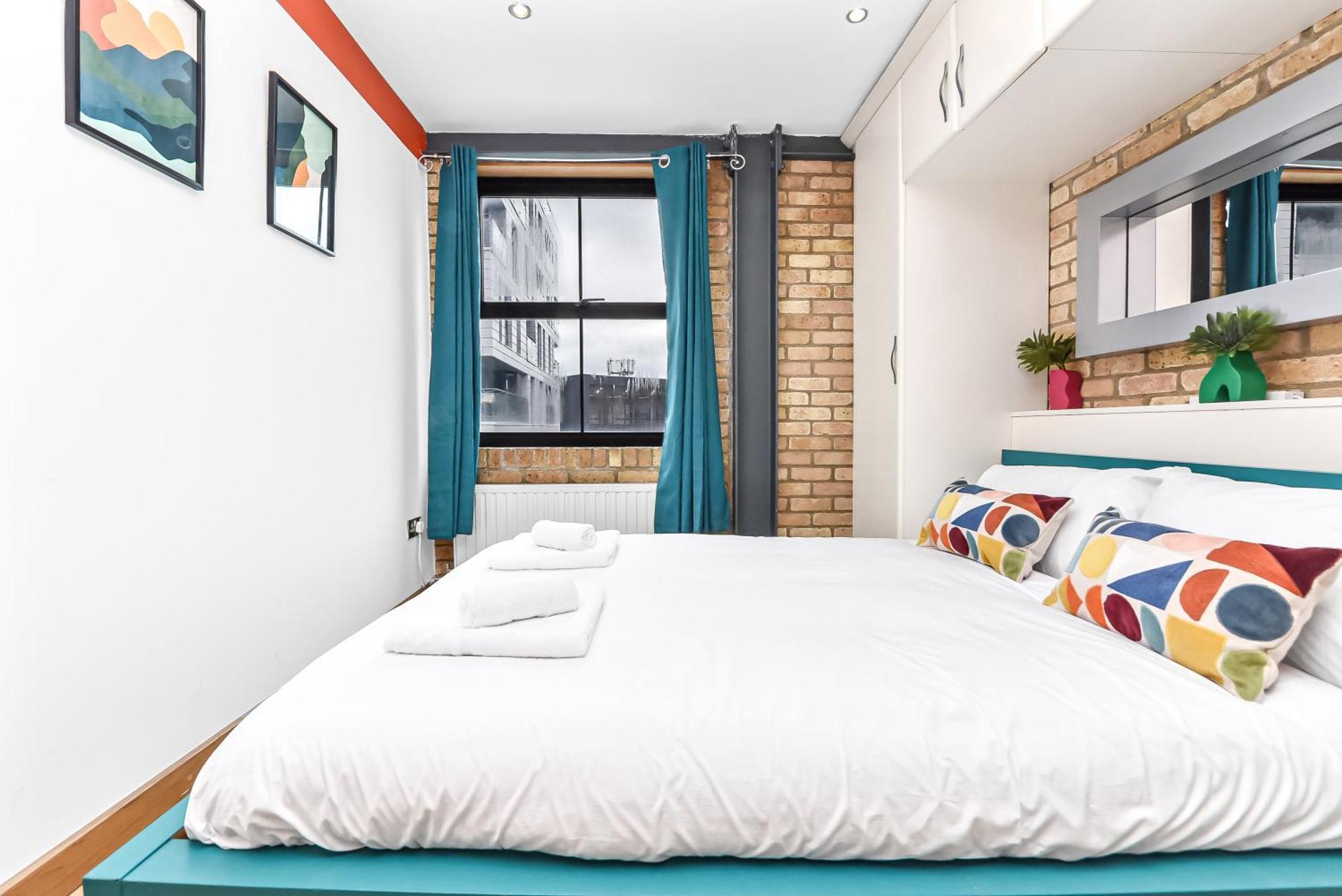 Apartment Stylish 2-bed In