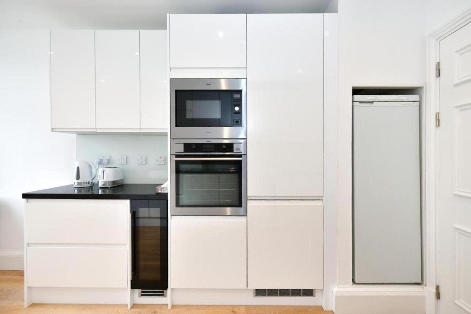 Apartment Charming 3-bed In Central London
