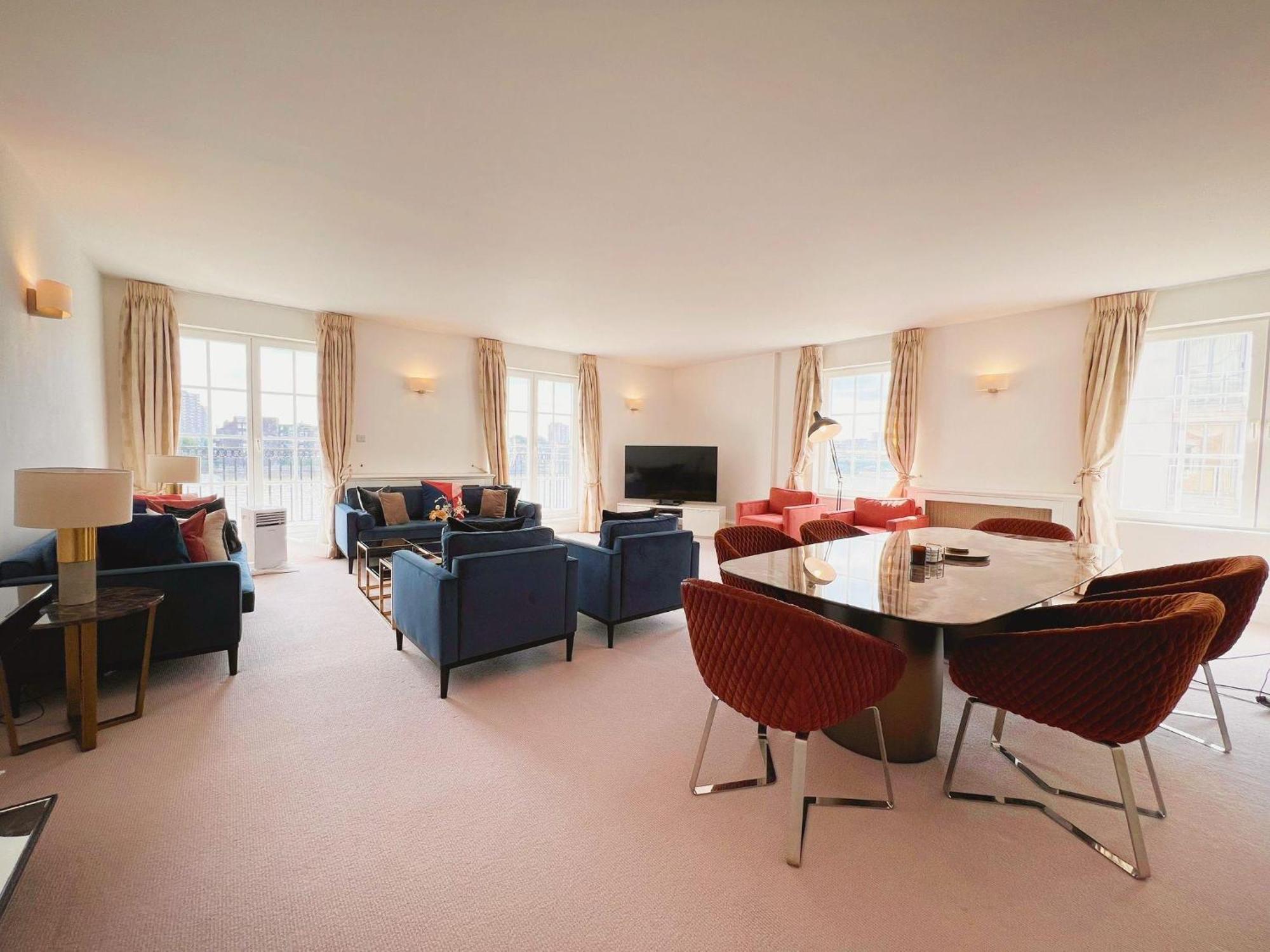 Charming 3-bed In Central Apartment London