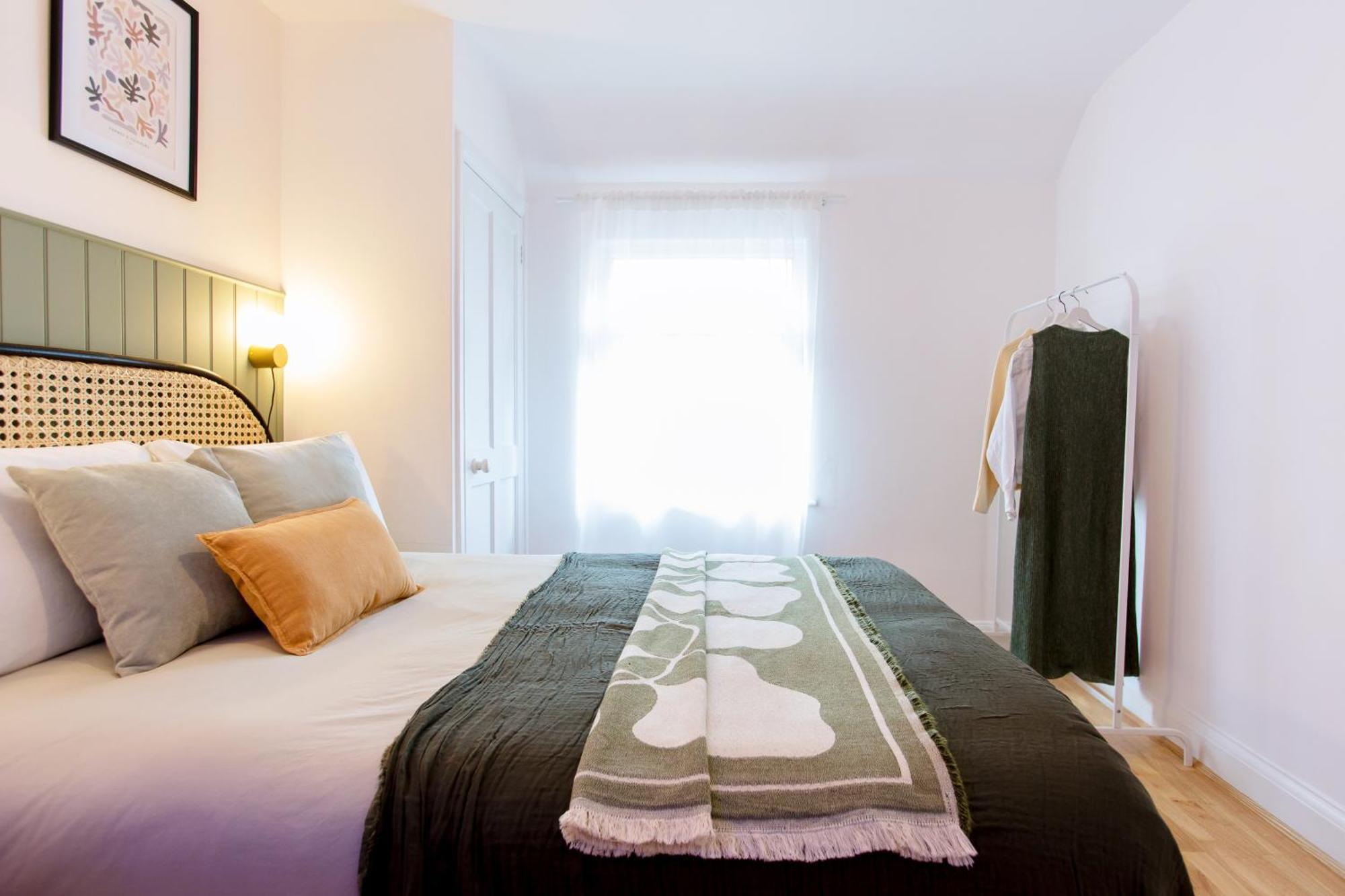 3-bed House - Next To Olympic Park & Westfield Holiday home *