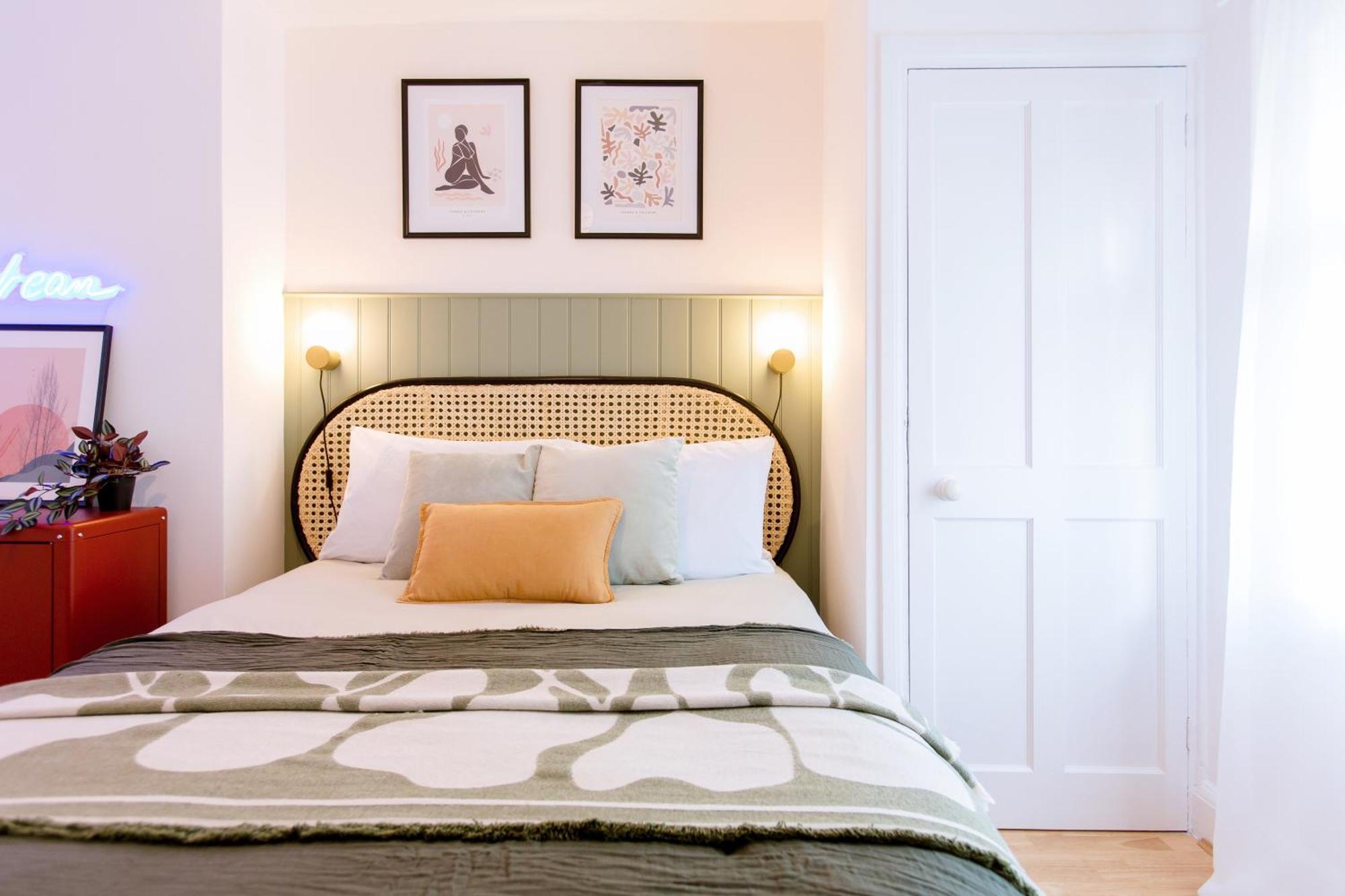 3-bed House - Next To Olympic Park & Westfield Holiday home London