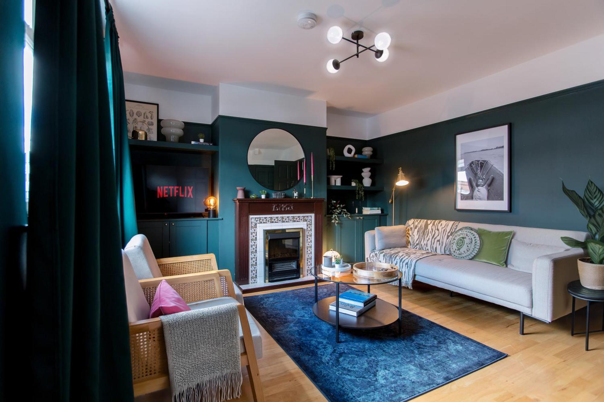 Holiday home 3-bed House - Next To Olympic Park & Westfield *