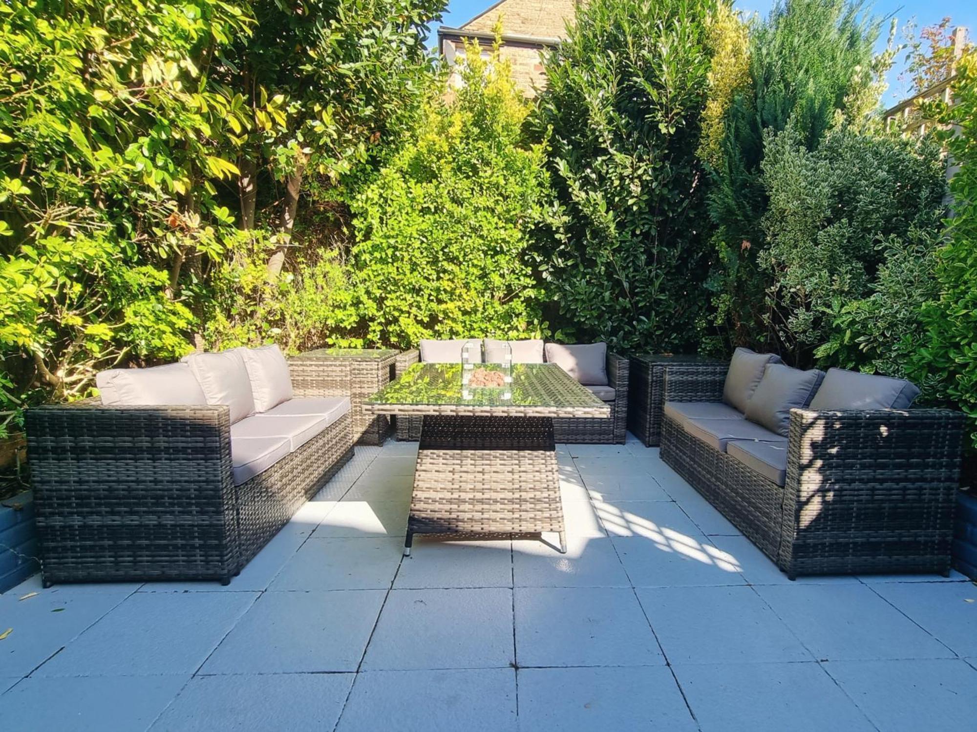 Chic Double Room, 20 Mins To London, Supermarkets, Shops, Bars, Metro Few Mins Walk Hospedagem domiciliar *