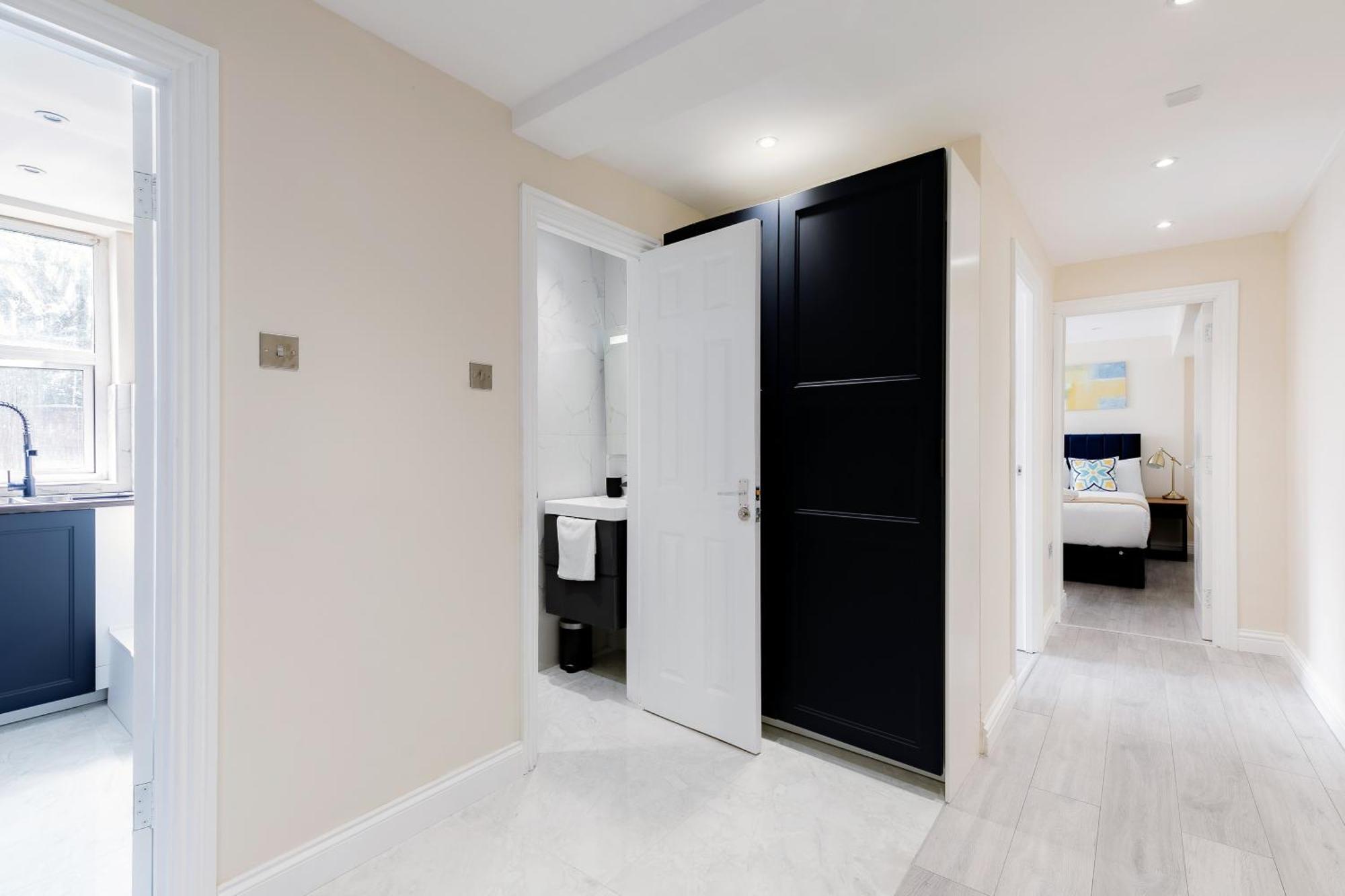Two Bedroom Near Hyde Park And Oxford Street *