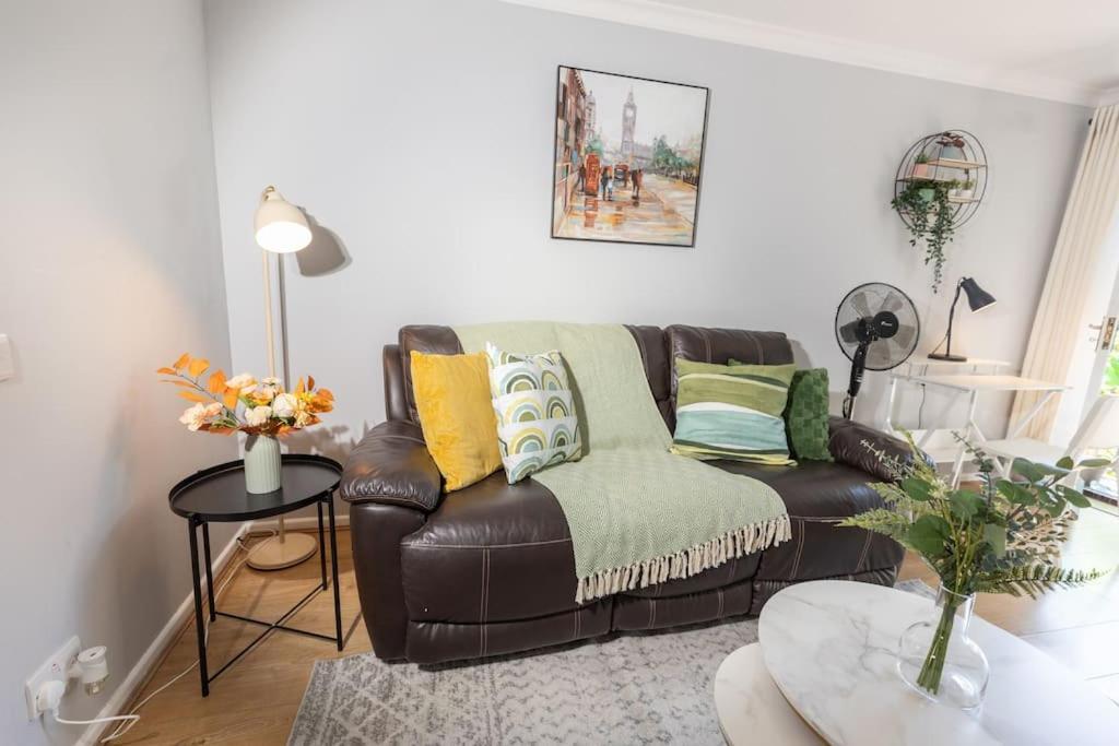 Apartment Tranquil 2 Bed Near Downtown & Free Parking *