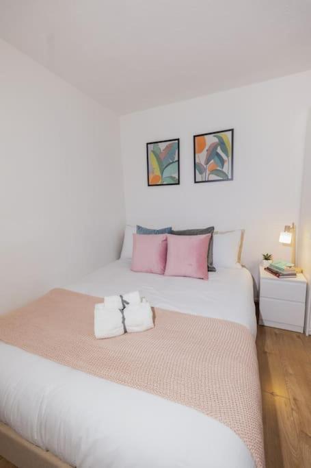 Apartment Tranquil 2 Bed Near Downtown & Free Parking *