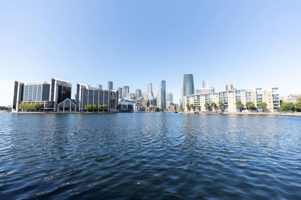 Tranquil 2 Bed Near Downtown & Free Parking Apartment *