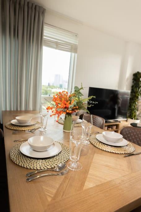 Apartamento Stylish 3 Bed Near Downtown & Free Parking
