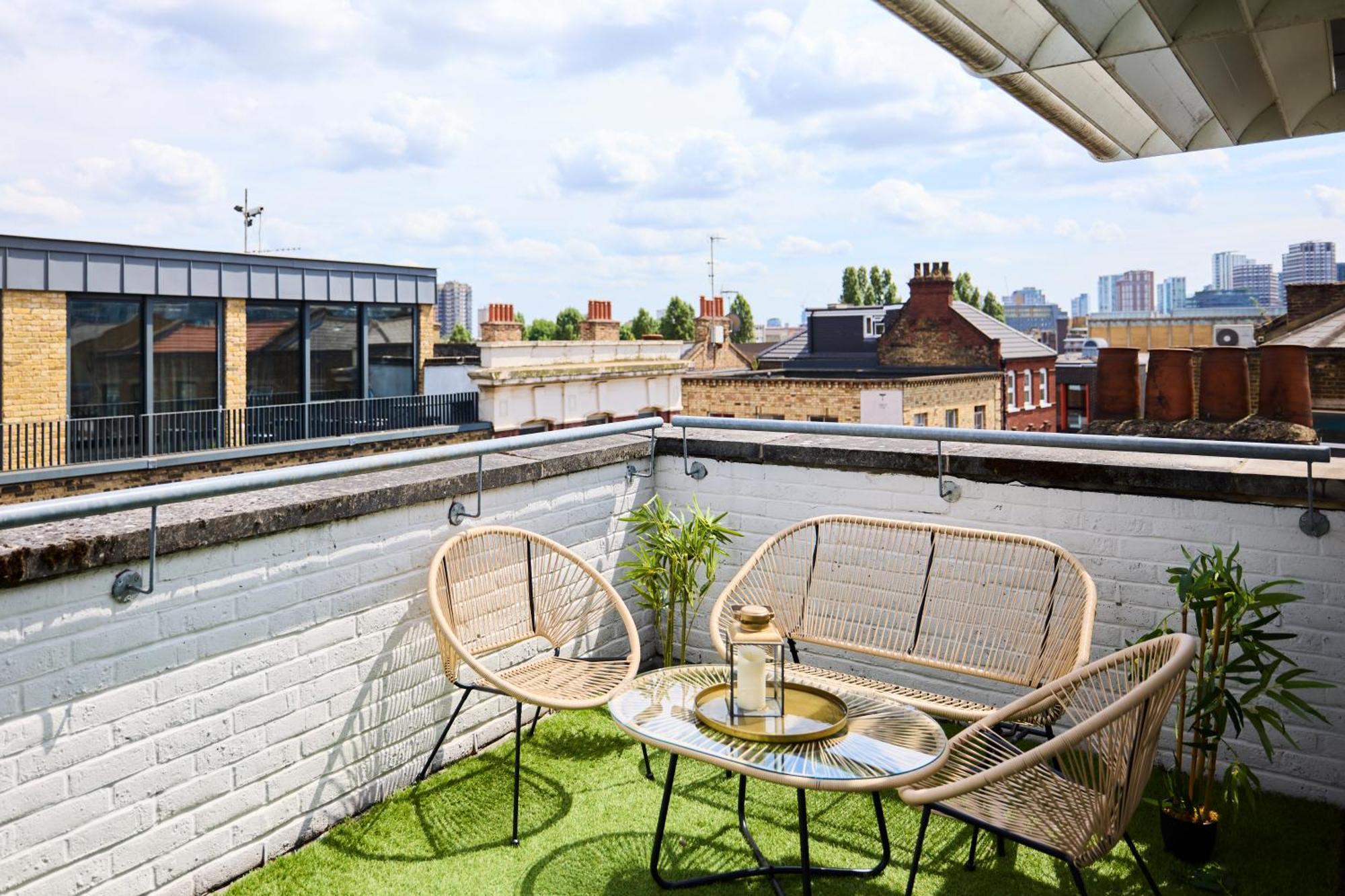 Apartment The Brick Lane Arms - Breathtaking 2bdr Penthouse With Balcony