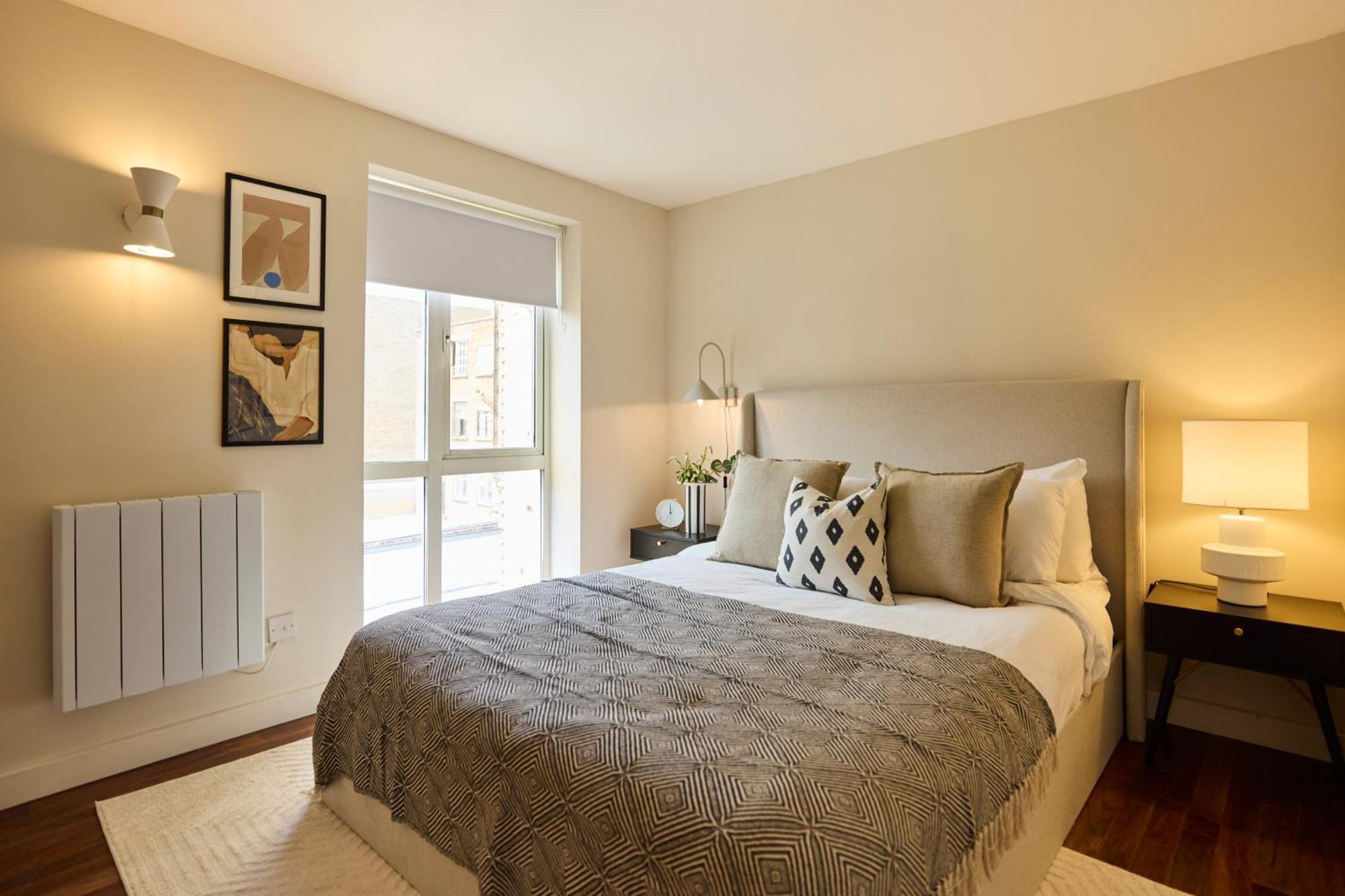 The Brick Lane Arms - Breathtaking 2bdr Penthouse With Balcony Apartment London