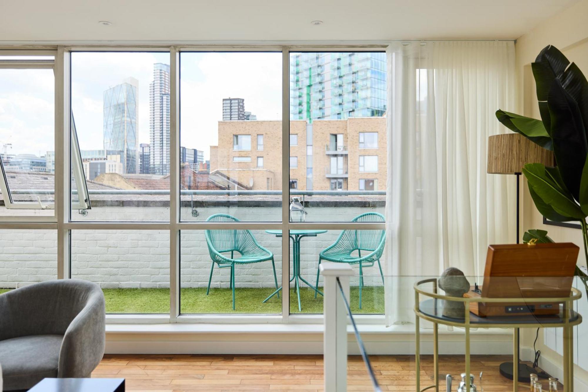 Apartment The Brick Lane Arms - Breathtaking 2bdr Penthouse With Balcony