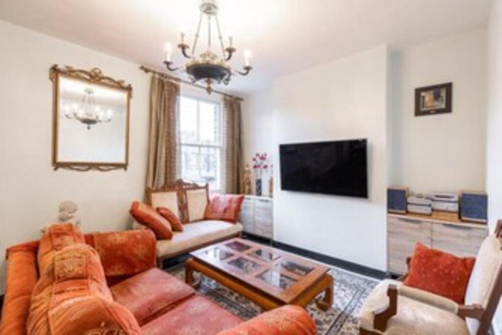 One Bedroom Flat, Fulham Broadway Near Chelsea Apartment London