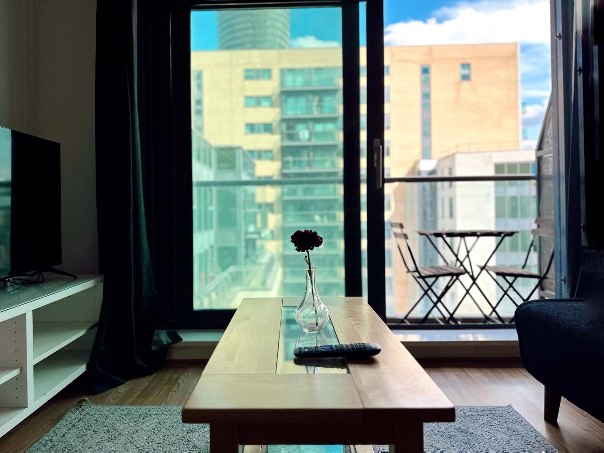 Canary Wharf - Luxury Apartment London