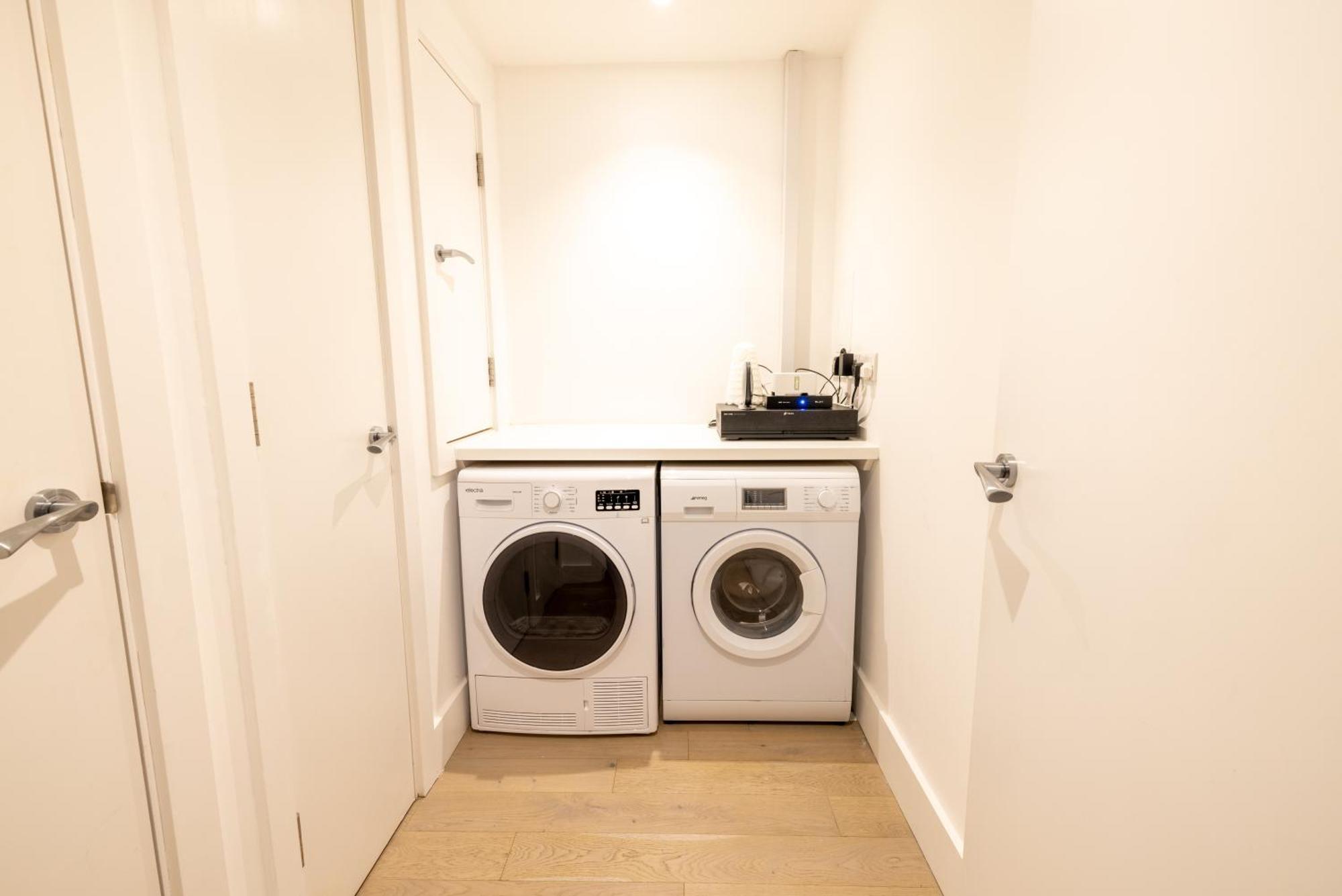 Luxurious & Modern Townhouse In Hammersmith Londres