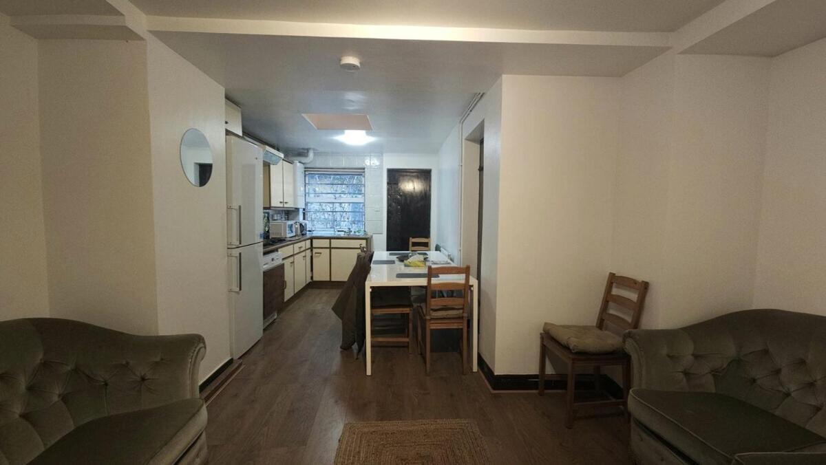 Stockwell Station Apartment *