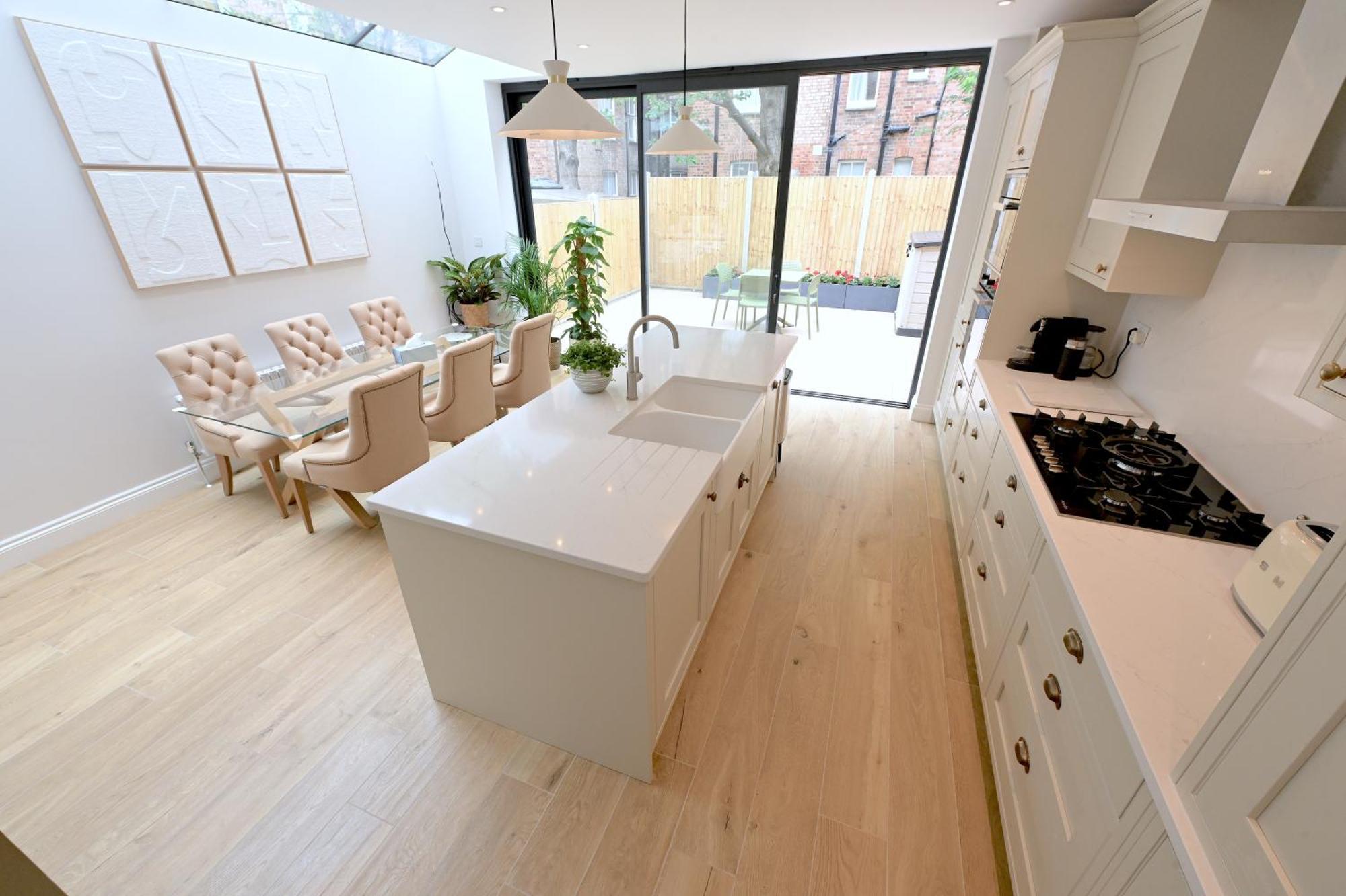 Stylish & Spacious 4 Beds House Casa de férias Londres