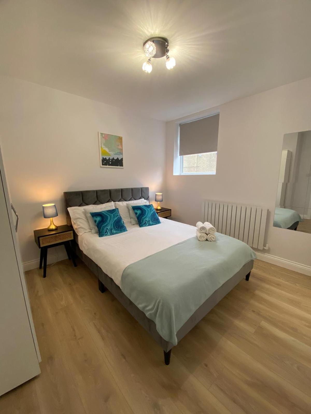 Beautiful Newly Renovated House Sleeps 6 People, Only 12 Minutes By Tube To Oxford Circus Holiday home