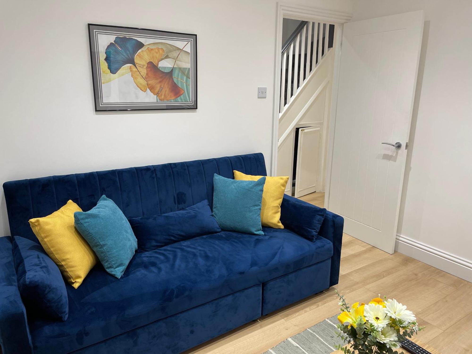 Beautiful Newly Renovated House Sleeps 6 People, Only 12 Minutes By Tube To Oxford Circus Holiday home