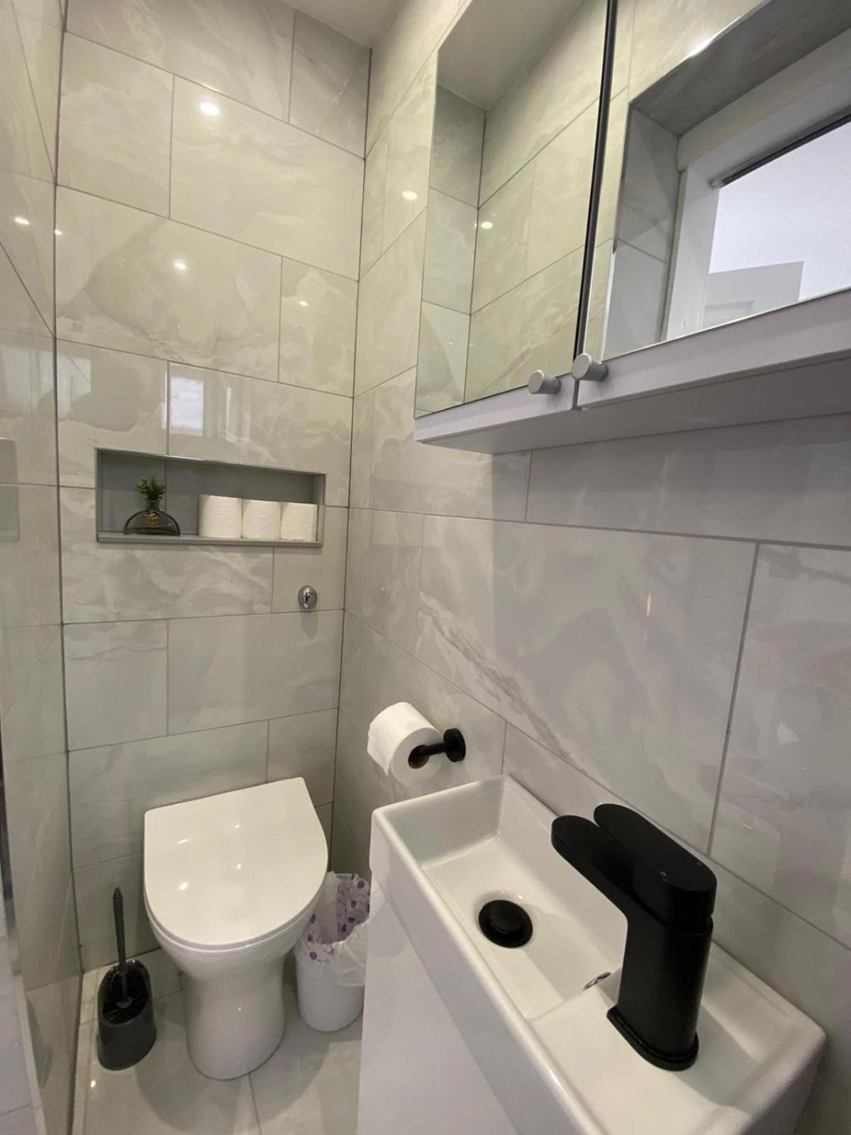Holiday home Beautiful Newly Renovated House Sleeps 6 People, Only 12 Minutes By Tube To Oxford Circus
