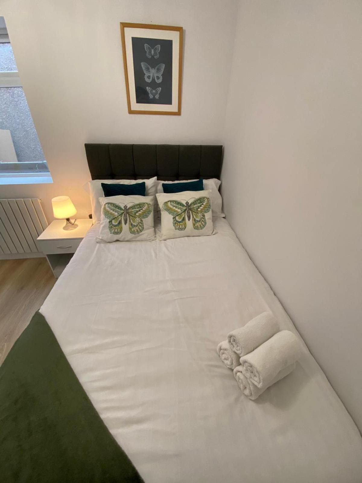 Beautiful Newly Renovated House Sleeps 6 People, Only 12 Minutes By Tube To Oxford Circus London