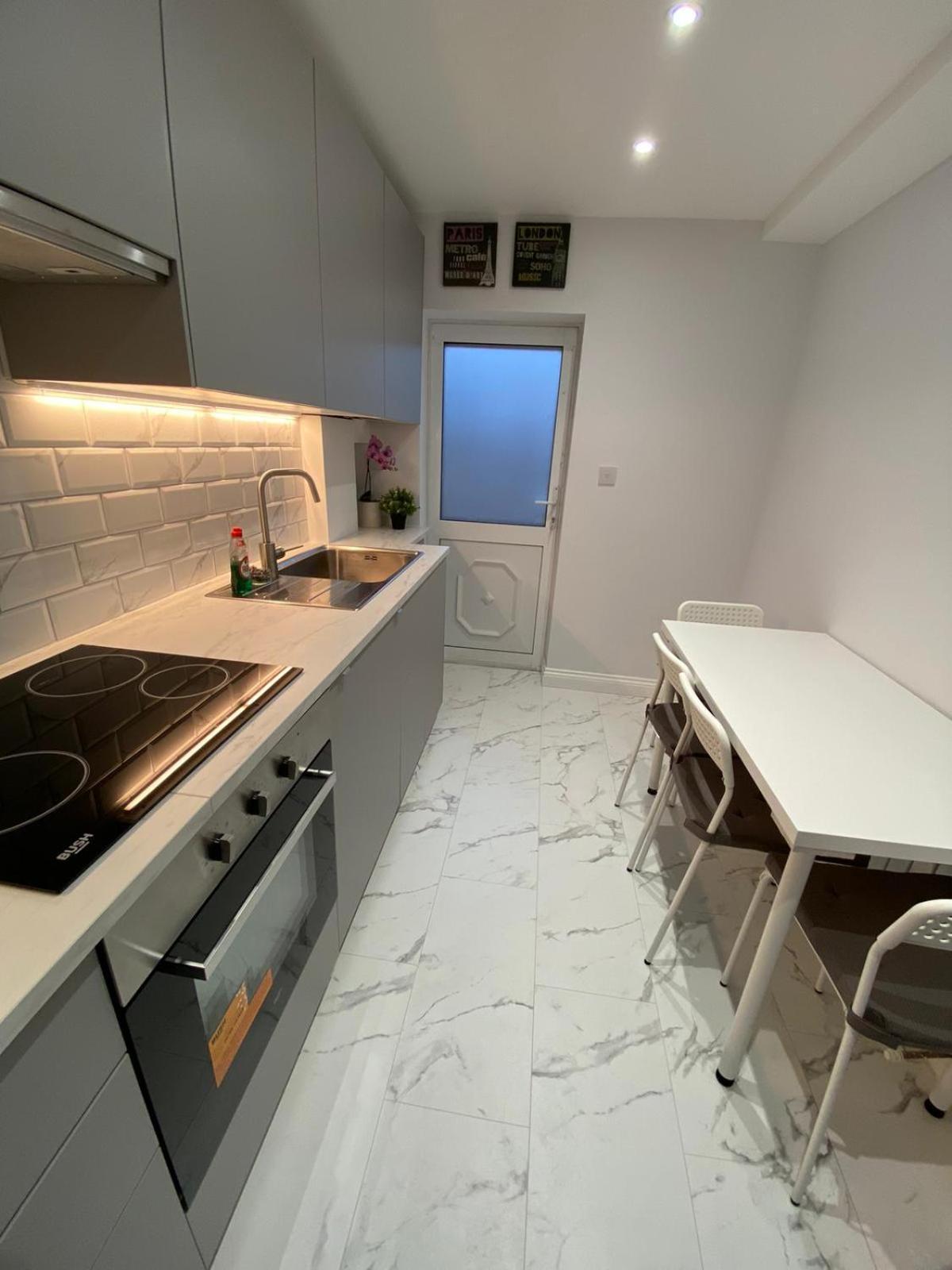 Holiday home Beautiful Newly Renovated House Sleeps 6 People, Only 12 Minutes By Tube To Oxford Circus