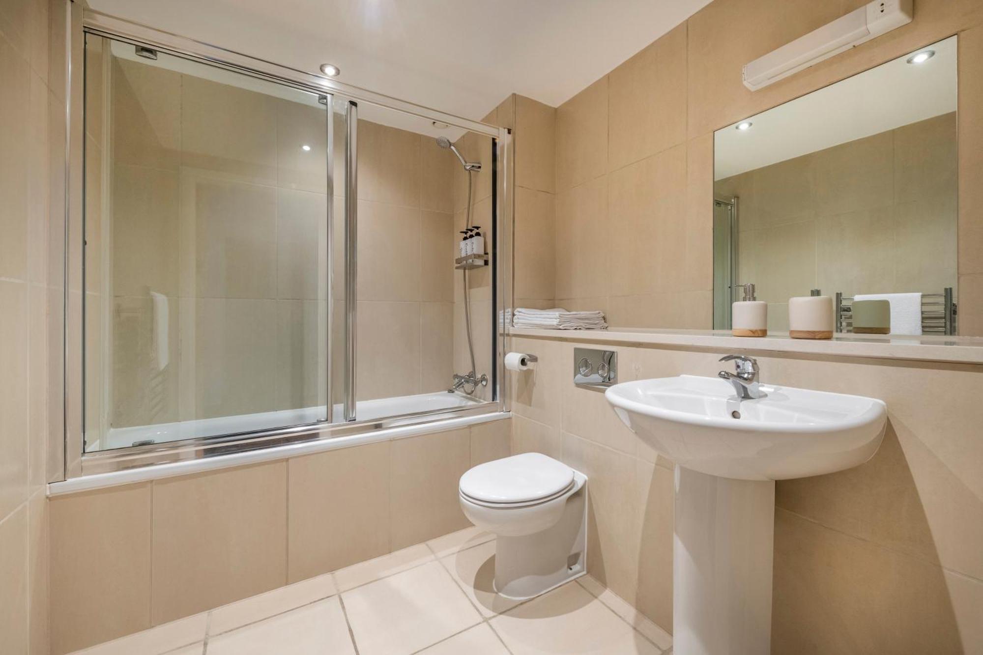 Apartamento Stylish 2 Bedroom In Chelsea By Battersea Park With Ac Londres