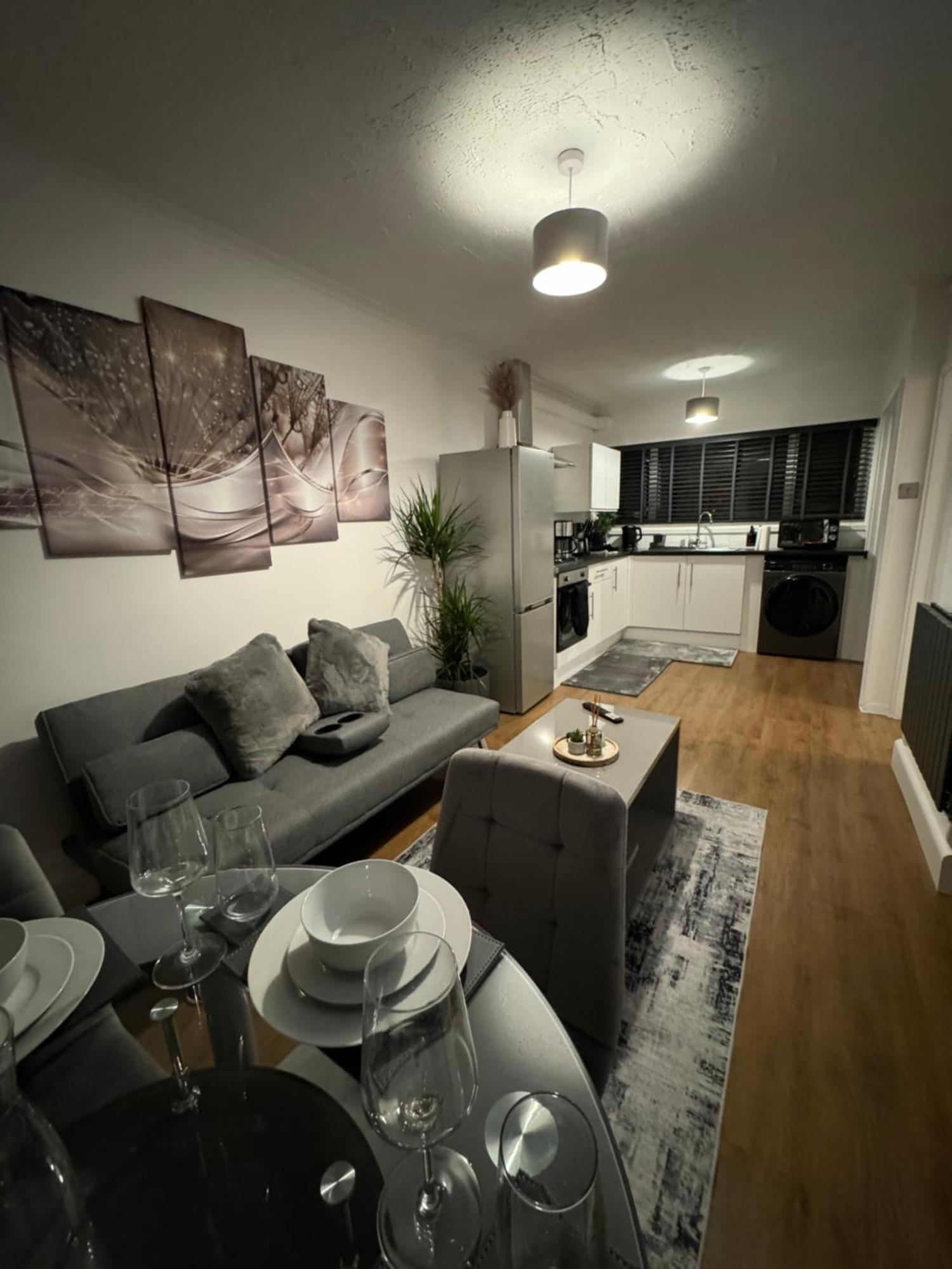 Modern 1 Bed In Greenwich - Wifi - Netflix And Stations Nearby * London