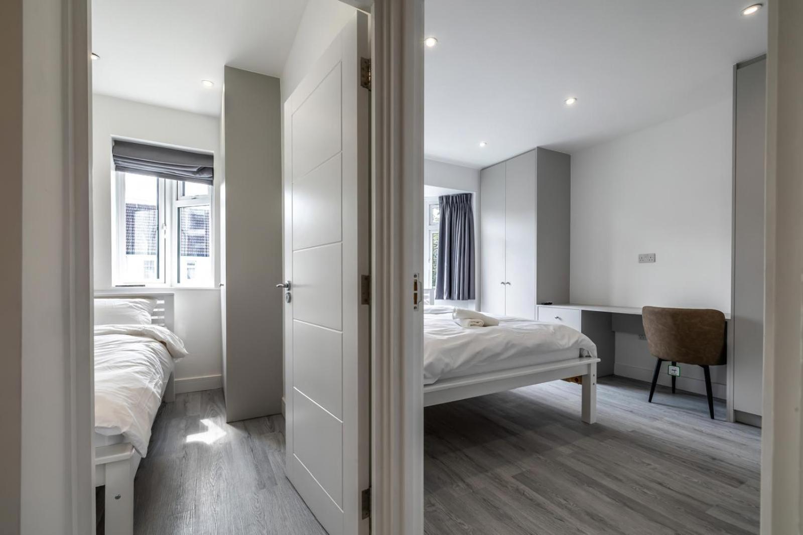 Casa de férias Modern With Driveway Parking For 2 Vehicles, Near Tottenham Hotspur Stadium, White Hart Lane Train Station Londres