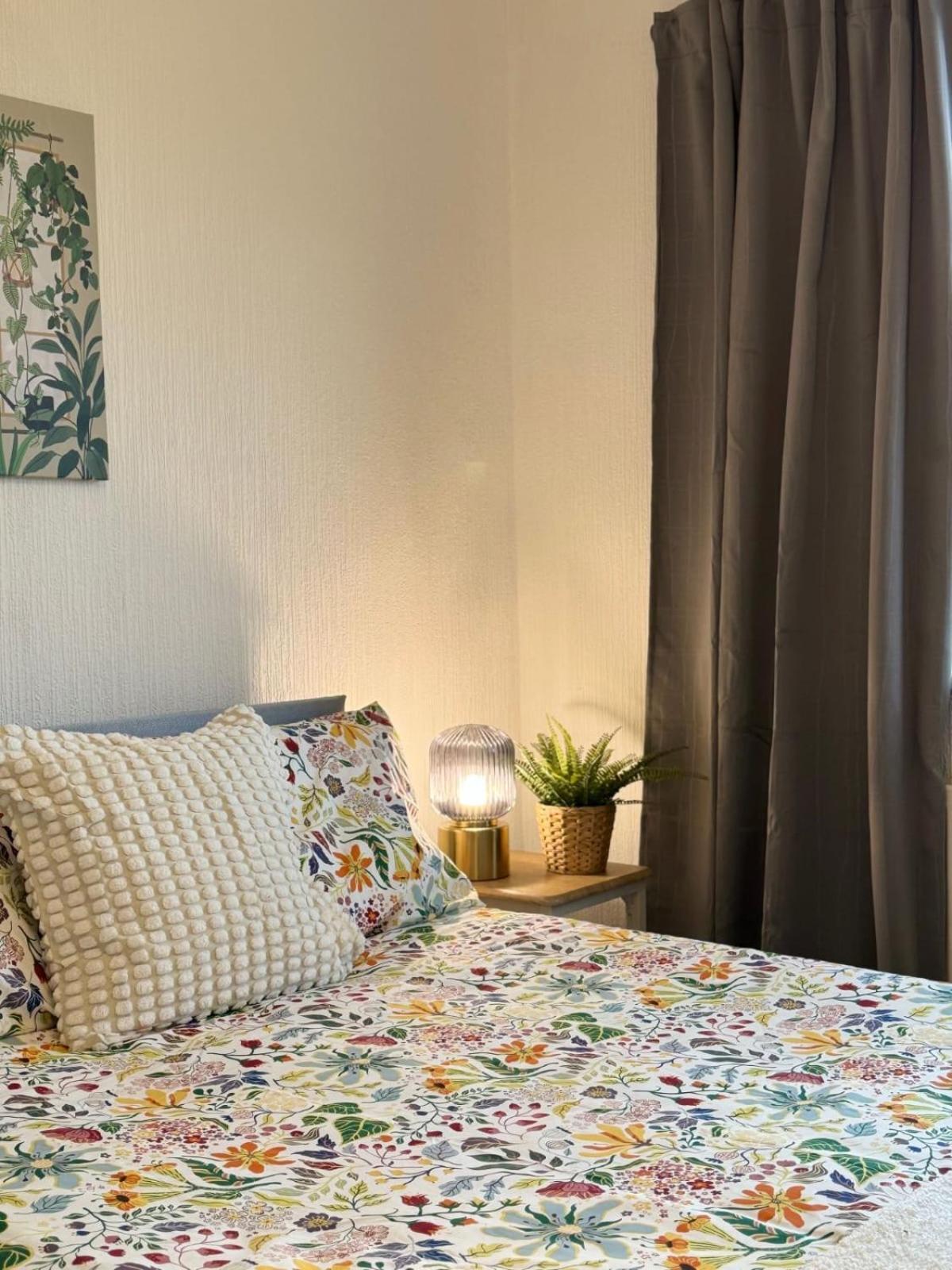 Homestay Buxton Court