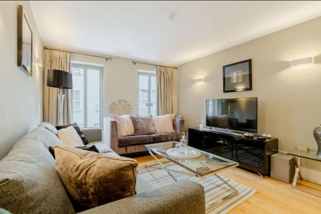 Apartment Gorgeous 4-level 3br - Check Profile London