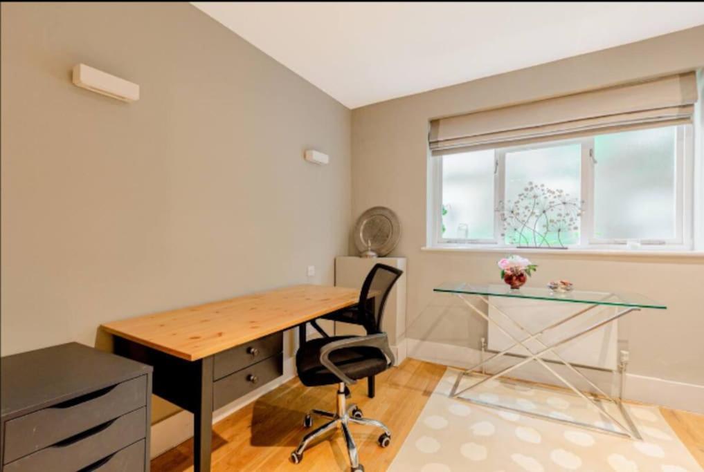 Gorgeous 4-level 3br - Check Profile