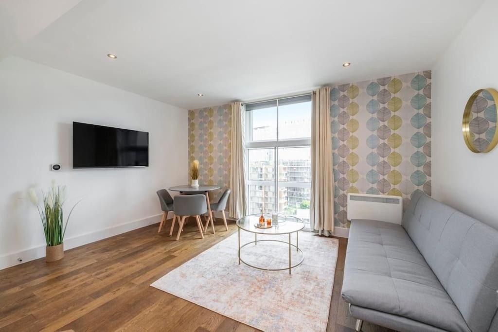 Stylish 2 Bedroom In Chelsea By Battersea Park With Ac Apartamento *
