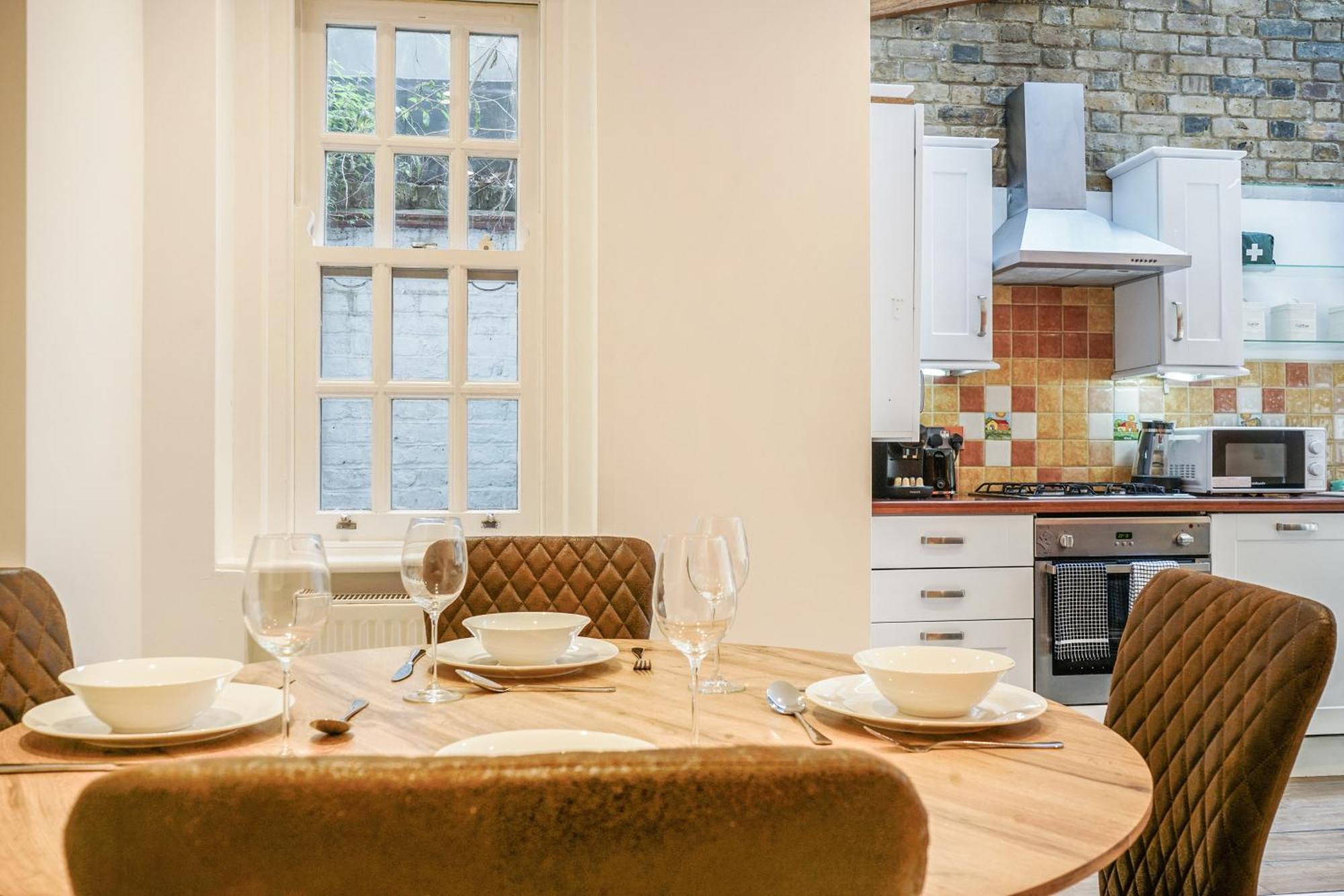 2 Bed Garden Sleeps 6 Short Walk To Old Street Apartment