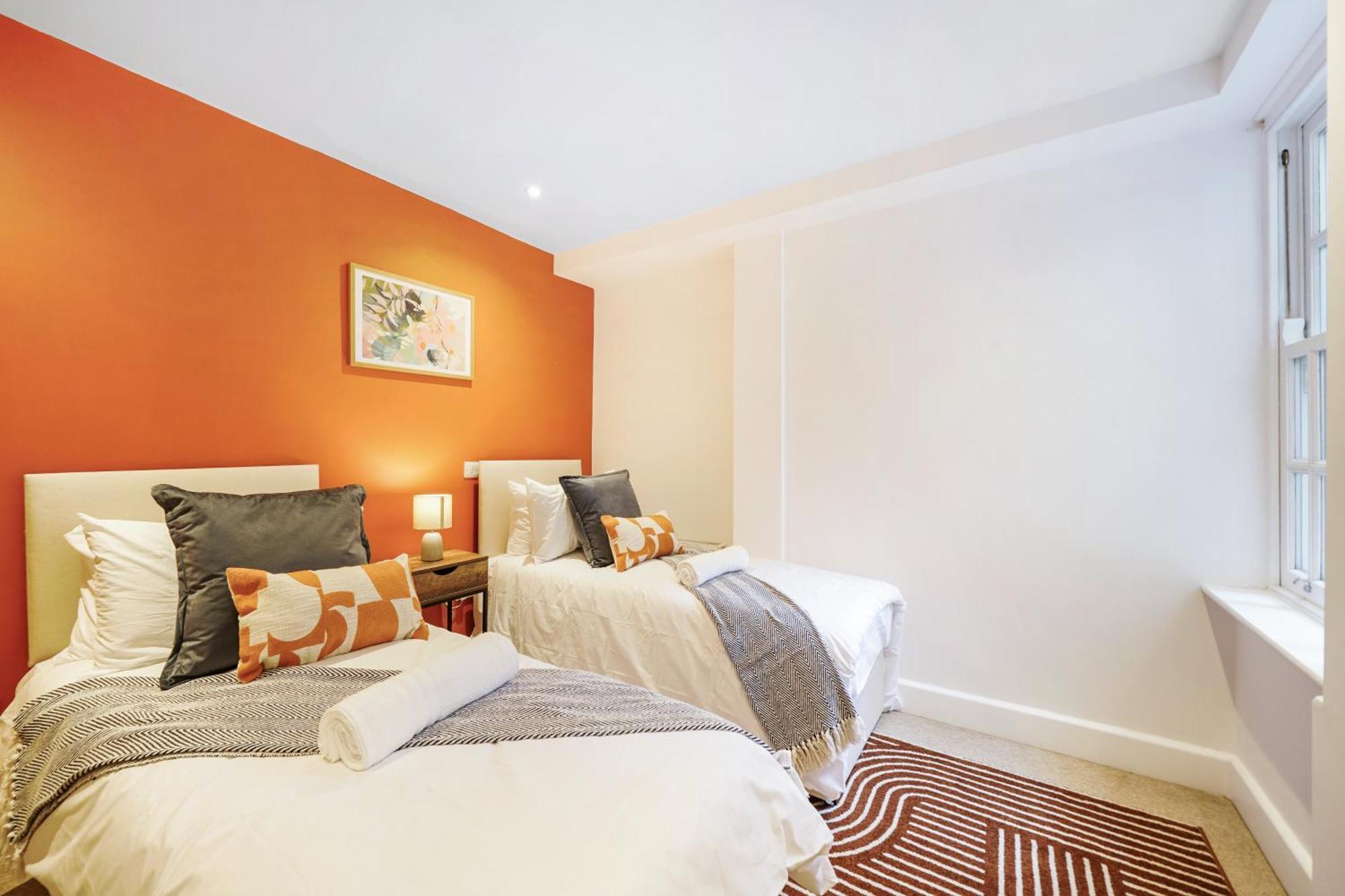 2 Bed Garden Sleeps 6 Short Walk To Old Street Apartment *